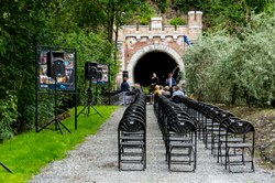  Tunnel 